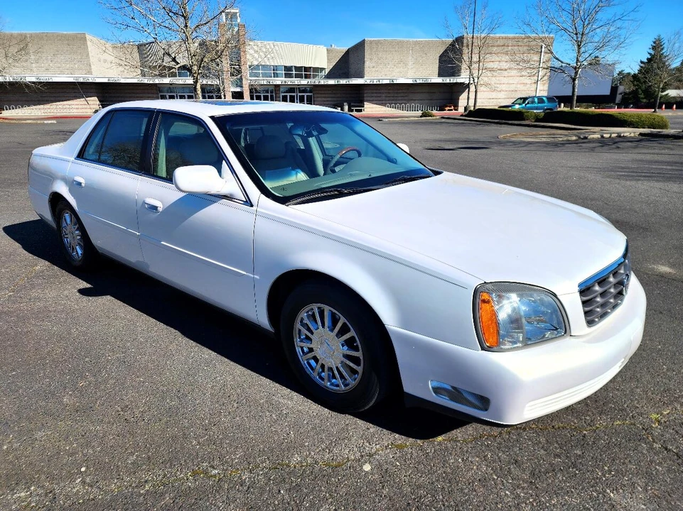 2004 Cadillac DeVille 8th Gen - Image 11 of 31