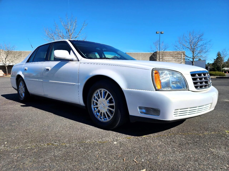 2004 Cadillac DeVille 8th Gen - Image 12 of 31