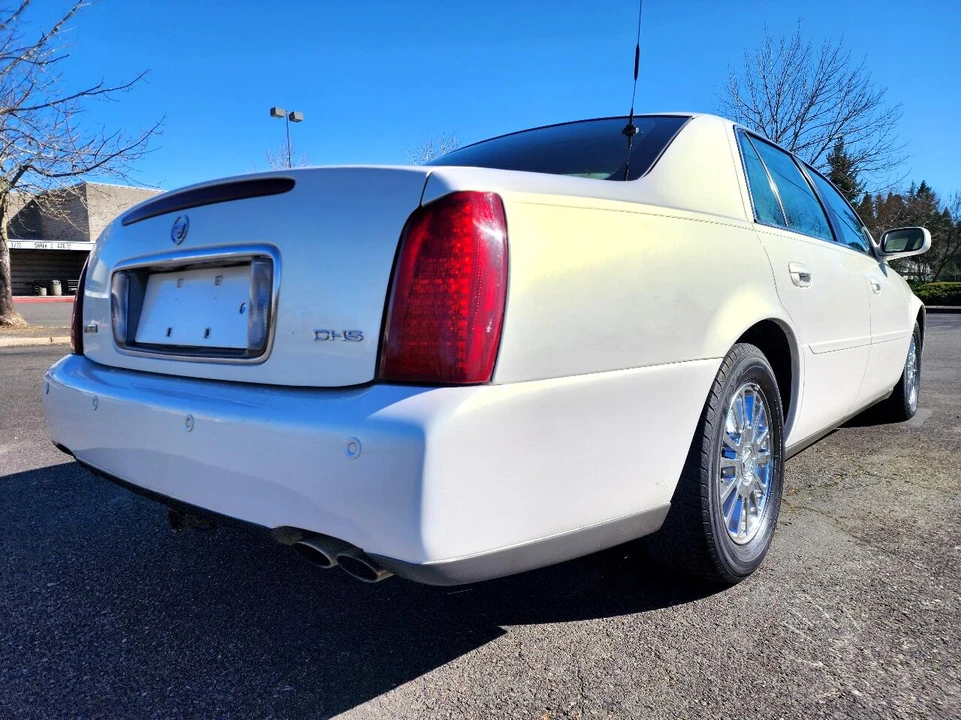 2004 Cadillac DeVille 8th Gen - Image 19 of 31