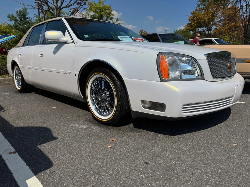 2004 Cadillac DeVille 8th Gen - Image 2 of 21