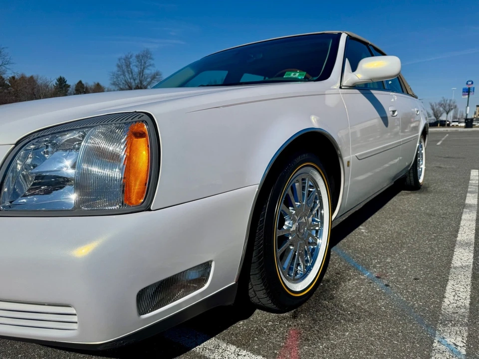 2004 Cadillac DeVille 8th Gen - Image 10 of 21