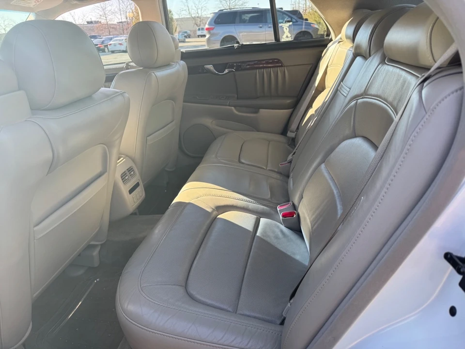 2004 Cadillac DeVille 8th Gen - Image 17 of 21
