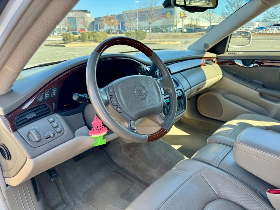 2004 Cadillac DeVille 8th Gen - Image 18 of 21