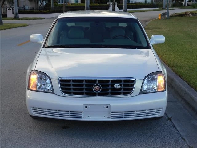 2004 Cadillac DeVille 8th Gen - Image 4 of 12