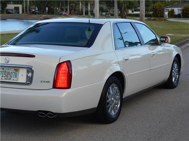 2004 Cadillac DeVille 8th Gen - Image 11 of 12
