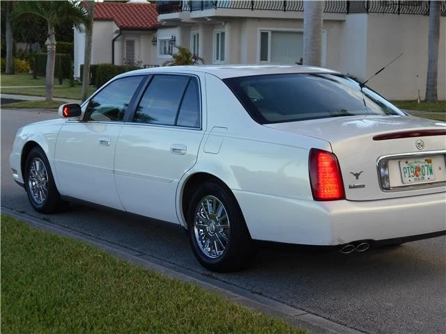 2004 Cadillac DeVille 8th Gen - Image 9 of 12