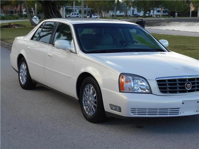 2004 Cadillac DeVille 8th Gen - Image 3 of 12