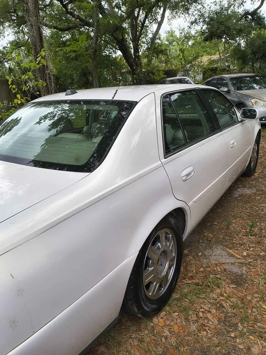 2004 Cadillac DeVille 8th Gen - Image 3 of 12