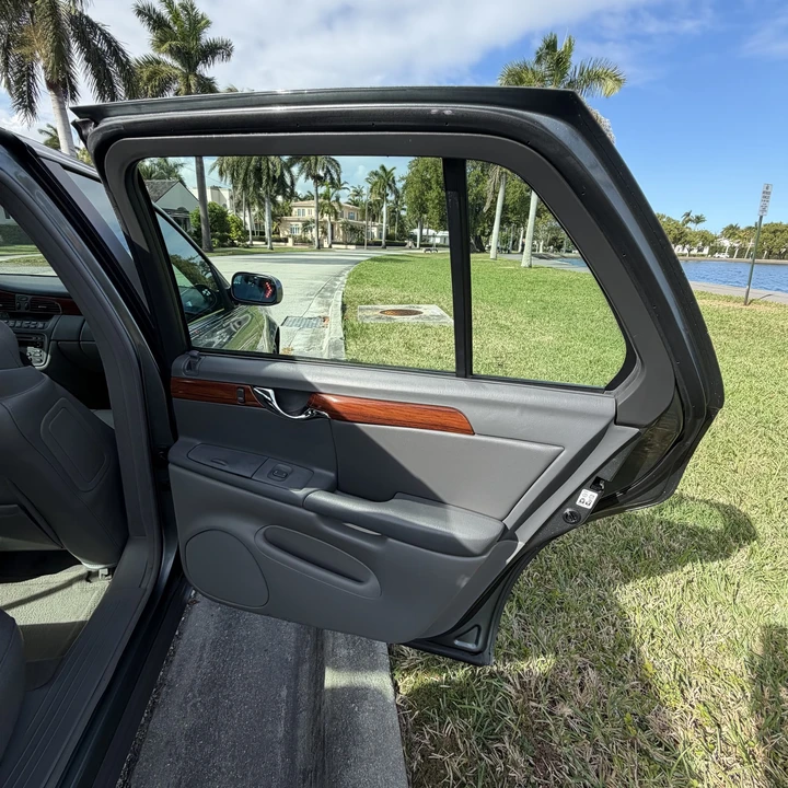 2004 Cadillac DeVille 8th Gen - Image 15 of 31