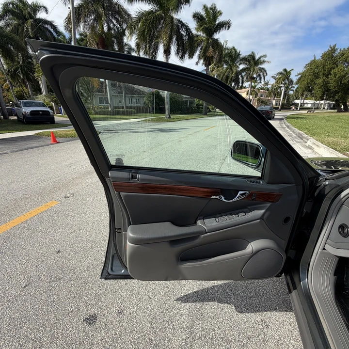 2004 Cadillac DeVille 8th Gen - Image 13 of 31