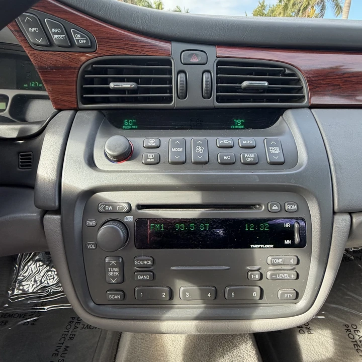 2004 Cadillac DeVille 8th Gen - Image 27 of 31