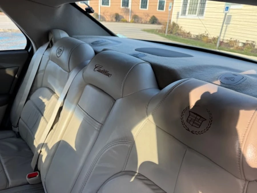 2004 Cadillac DeVille 8th Gen - Image 14 of 17