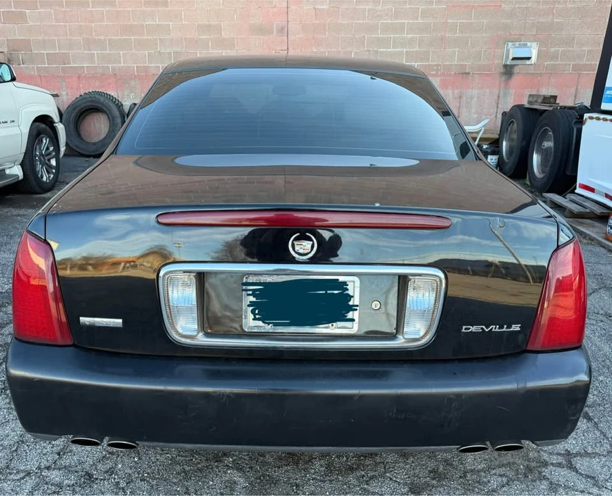 2004 Cadillac DeVille 8th Gen - Image 5 of 6