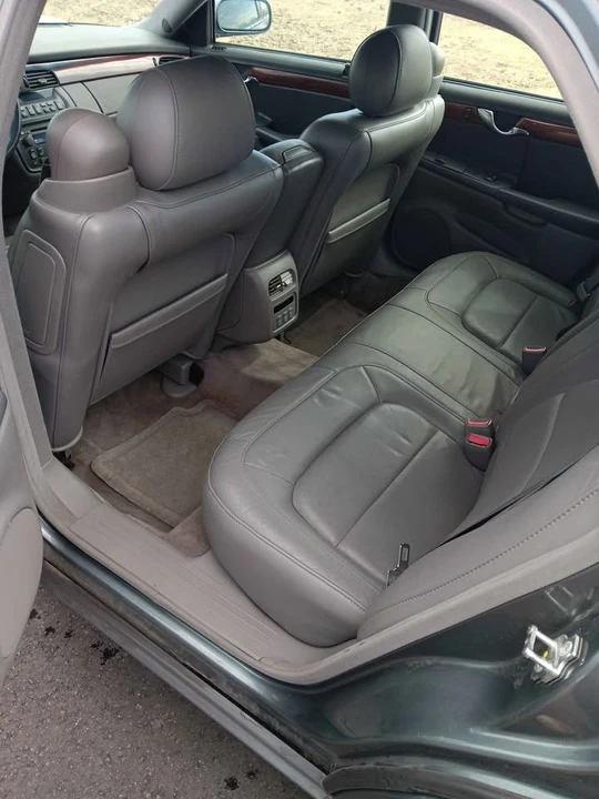 2004 Cadillac DeVille 8th Gen - Image 5 of 6