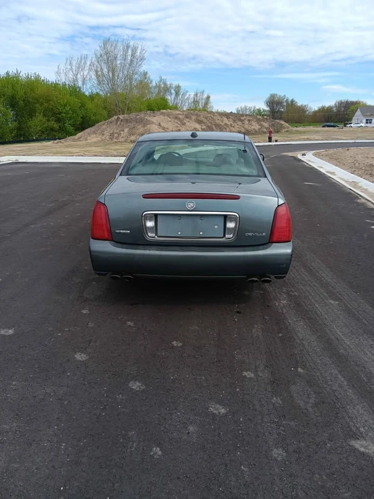 2004 Cadillac DeVille 8th Gen - Image 4 of 6