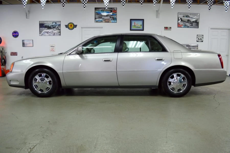 2004 Cadillac DeVille 8th Gen - Image 2 of 7