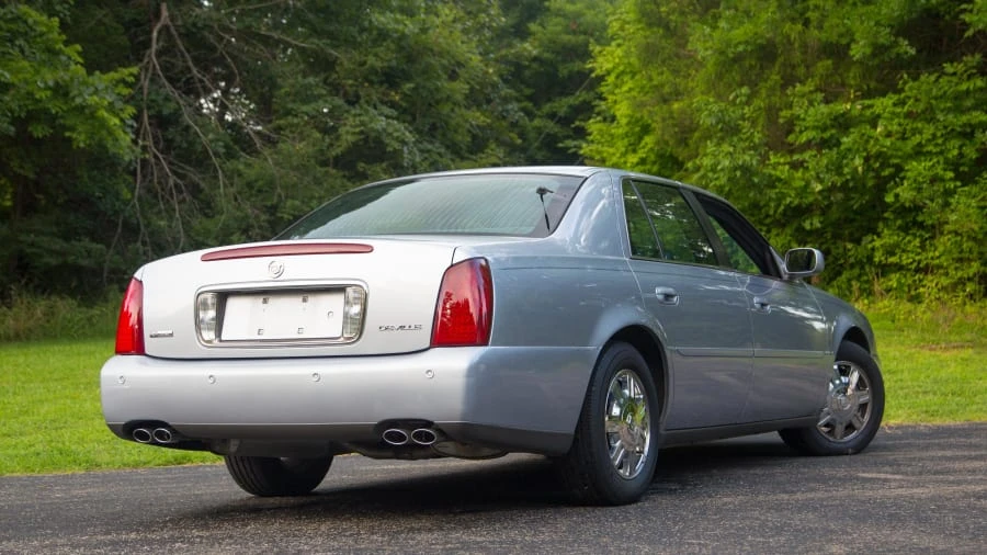 2004 Cadillac DeVille 8th Gen - Image 3 of 12
