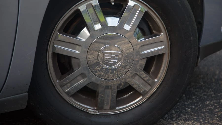 2004 Cadillac DeVille 8th Gen - Image 9 of 12