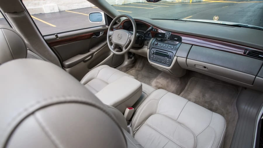 2004 Cadillac DeVille 8th Gen - Image 5 of 12