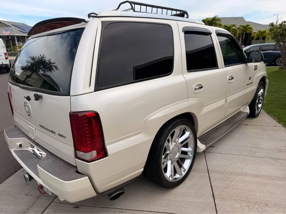 2004 Cadillac Escalade & EXT 2nd Gen - Image 4 of 7