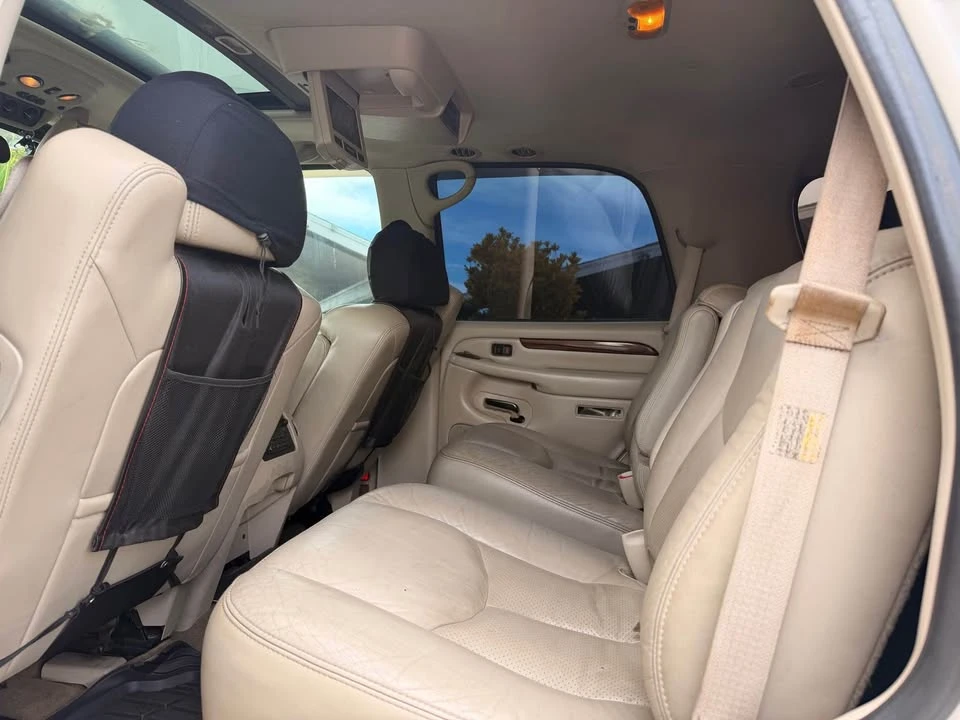 2004 Cadillac Escalade & EXT 2nd Gen - Image 6 of 7