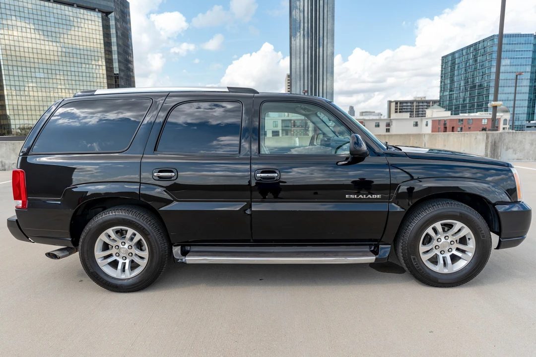 2004 Cadillac Escalade & EXT 2nd Gen - Image 8 of 31