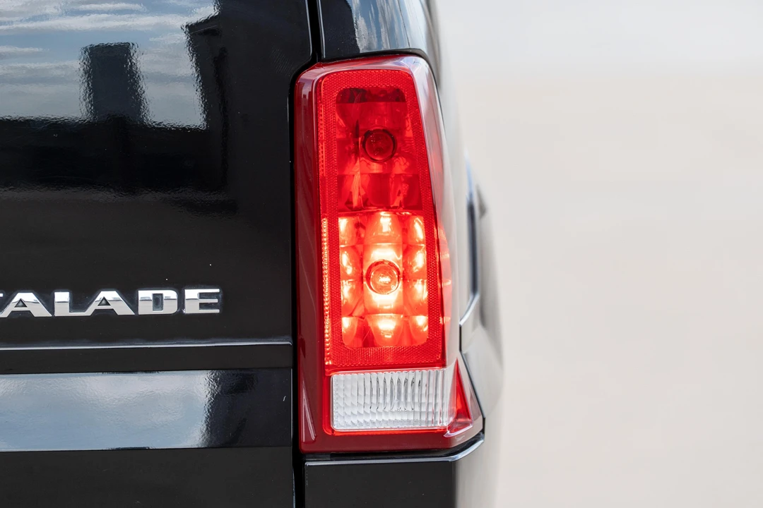 2004 Cadillac Escalade & EXT 2nd Gen - Image 30 of 31