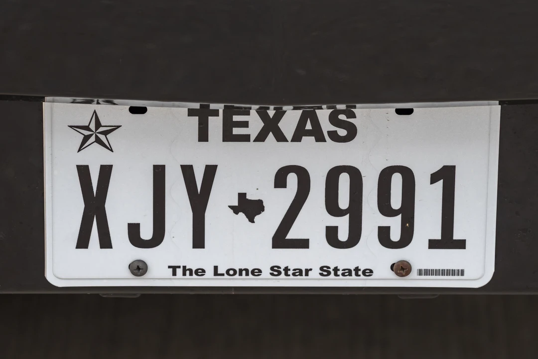 2004 Cadillac Escalade & EXT 2nd Gen - Image 28 of 31