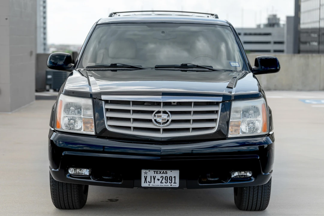 2004 Cadillac Escalade & EXT 2nd Gen - Image 2 of 31