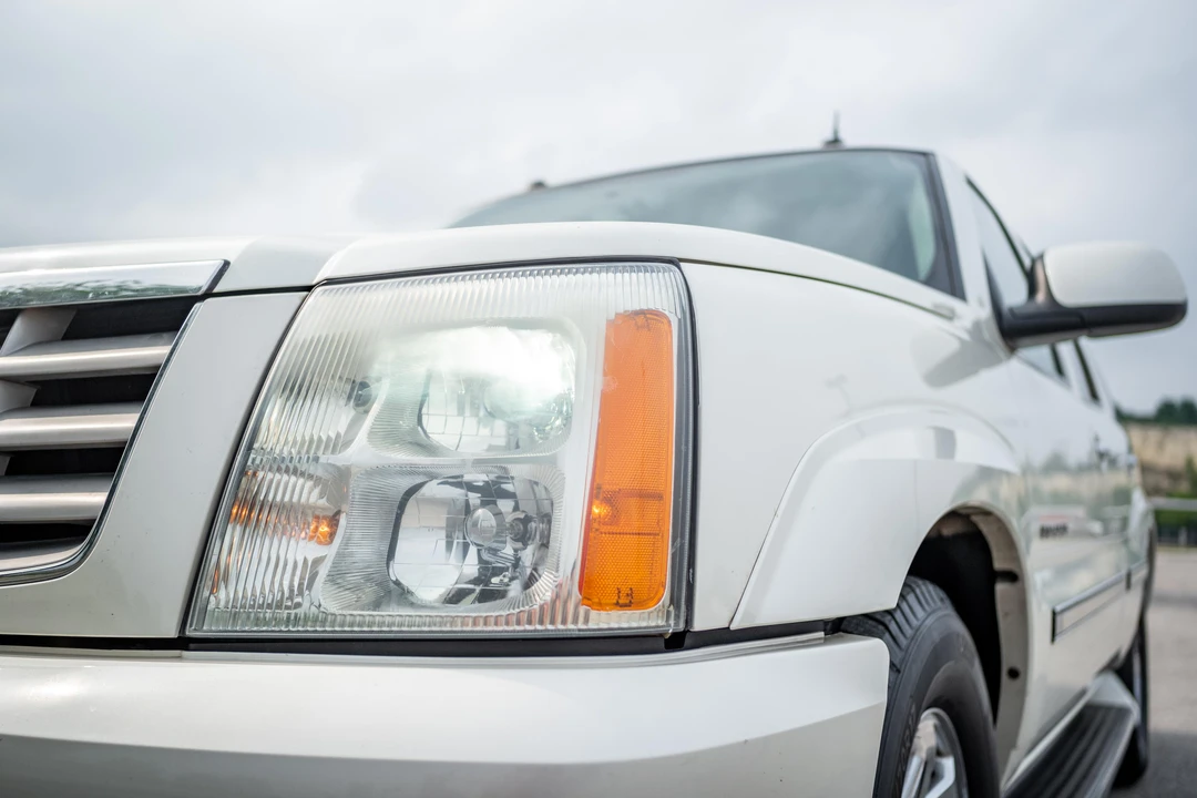 2004 Cadillac Escalade & EXT 2nd Gen - Image 12 of 31