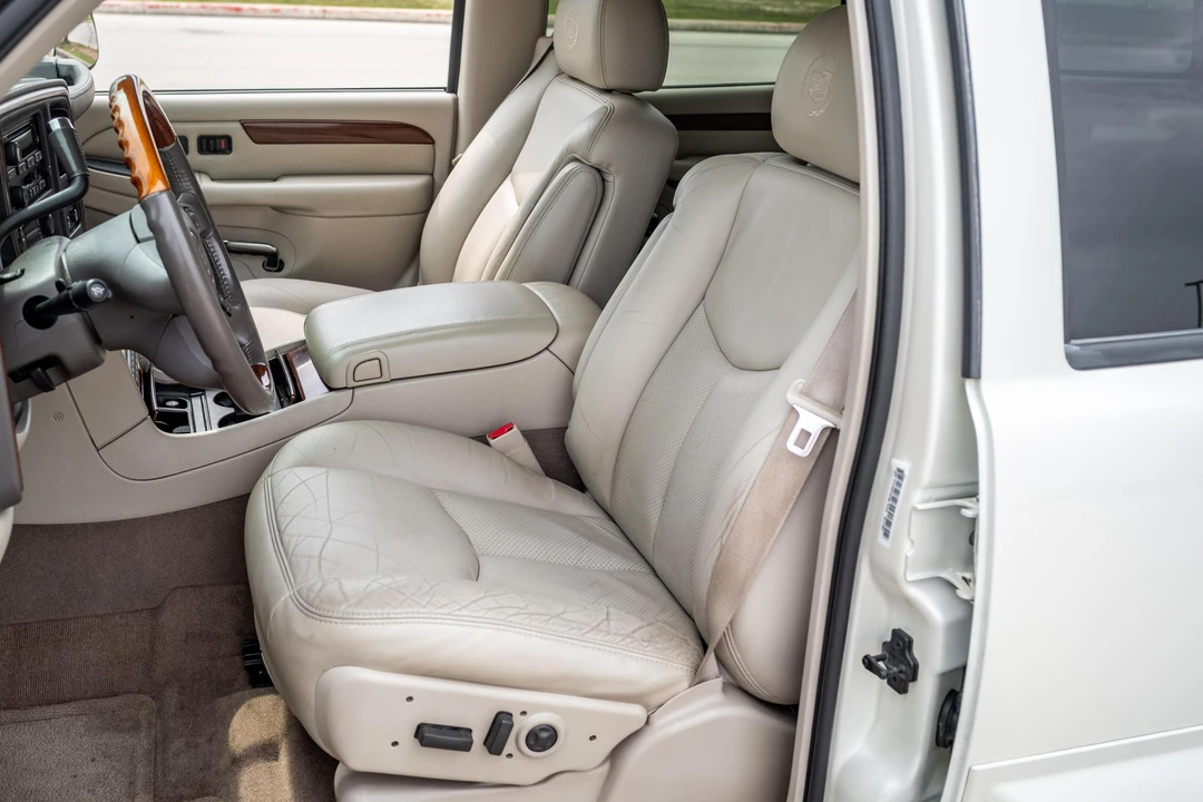2004 Cadillac Escalade & EXT 2nd Gen - Image 27 of 31