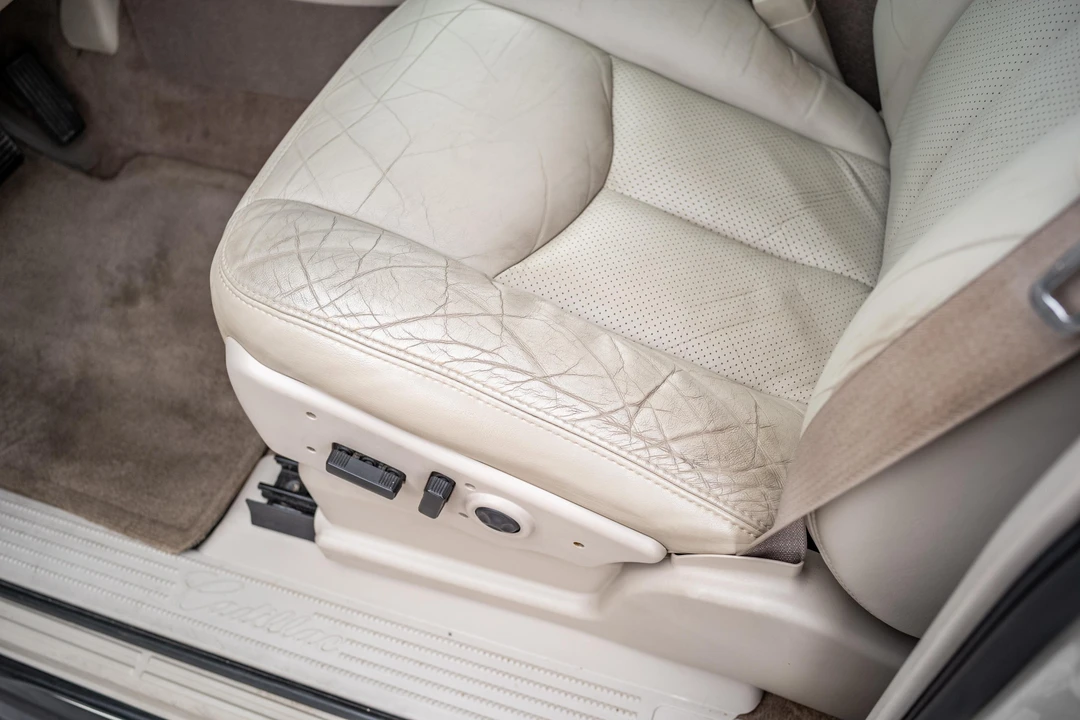 2004 Cadillac Escalade & EXT 2nd Gen - Image 30 of 31