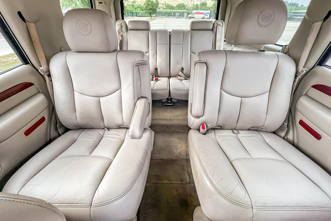 2004 Cadillac Escalade & EXT 2nd Gen - Image 28 of 31