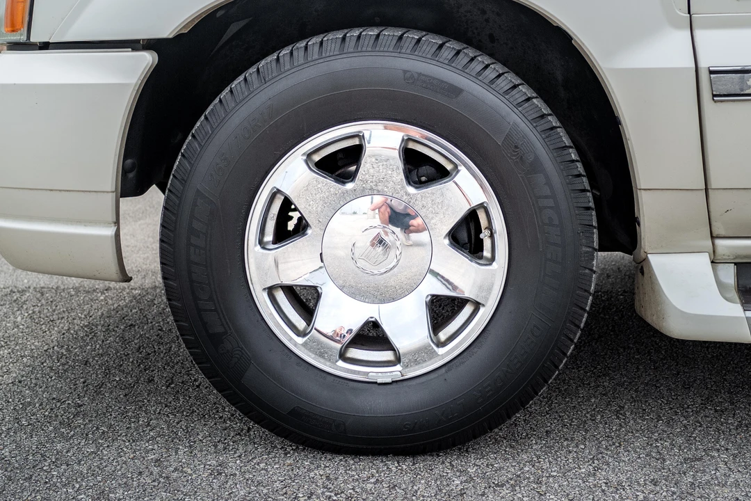 2004 Cadillac Escalade & EXT 2nd Gen - Image 22 of 31