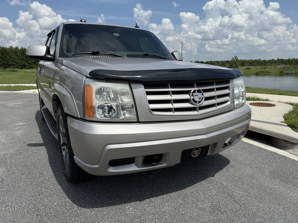 2004 Cadillac Escalade & EXT 2nd Gen - Image 5 of 31
