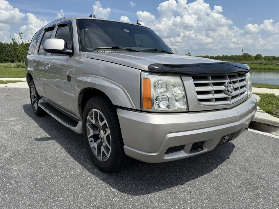 2004 Cadillac Escalade & EXT 2nd Gen - Image 6 of 31