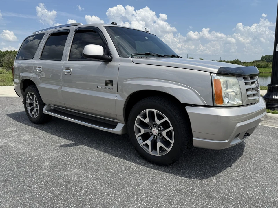 2004 Cadillac Escalade & EXT 2nd Gen - Image 7 of 31