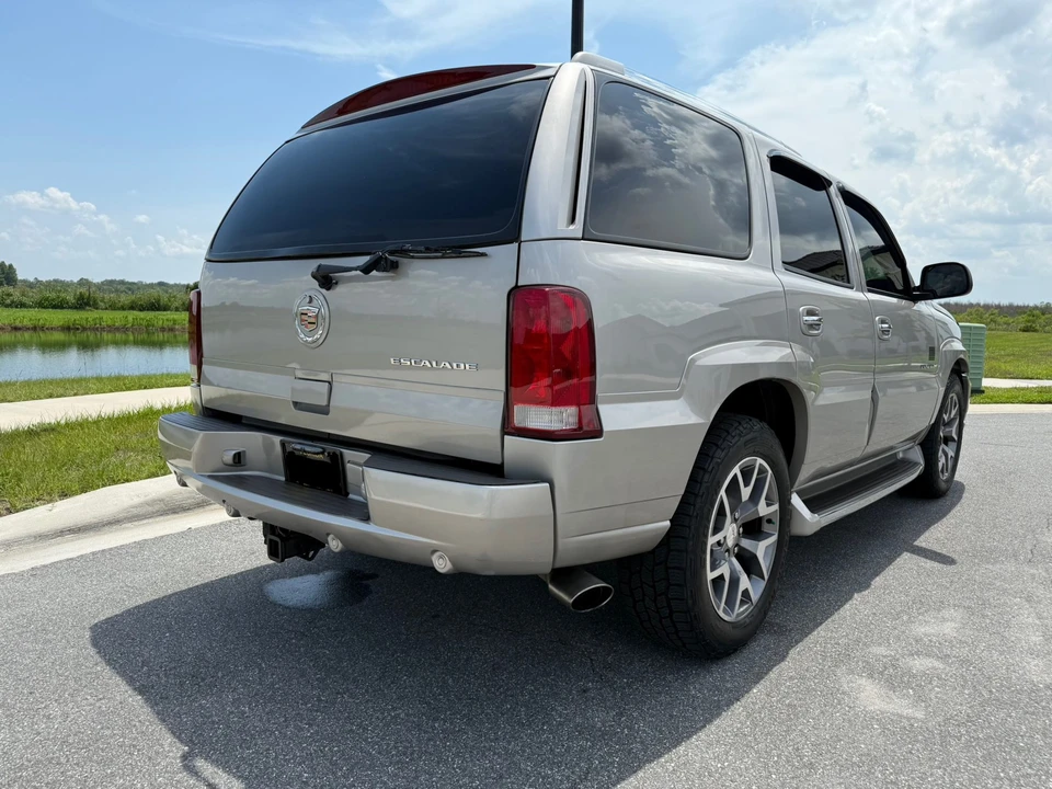 2004 Cadillac Escalade & EXT 2nd Gen - Image 12 of 31