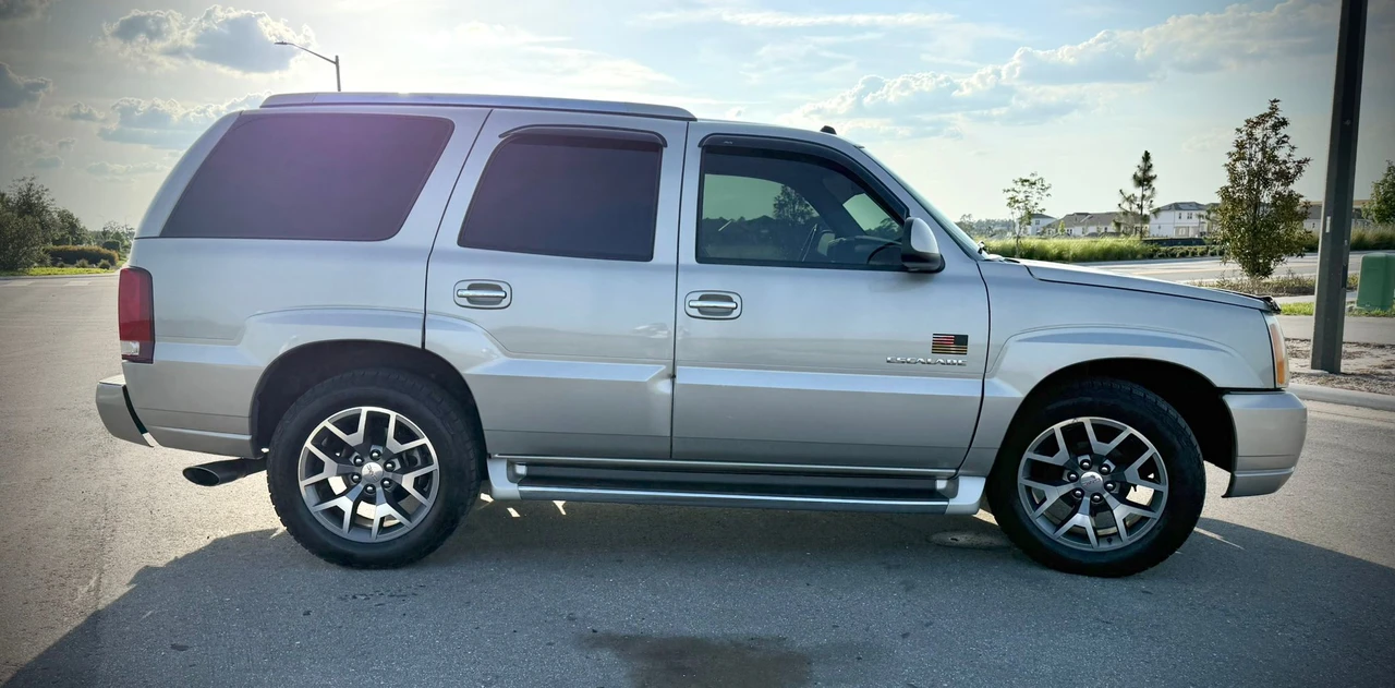 2004 Cadillac Escalade & EXT 2nd Gen - Image 27 of 31