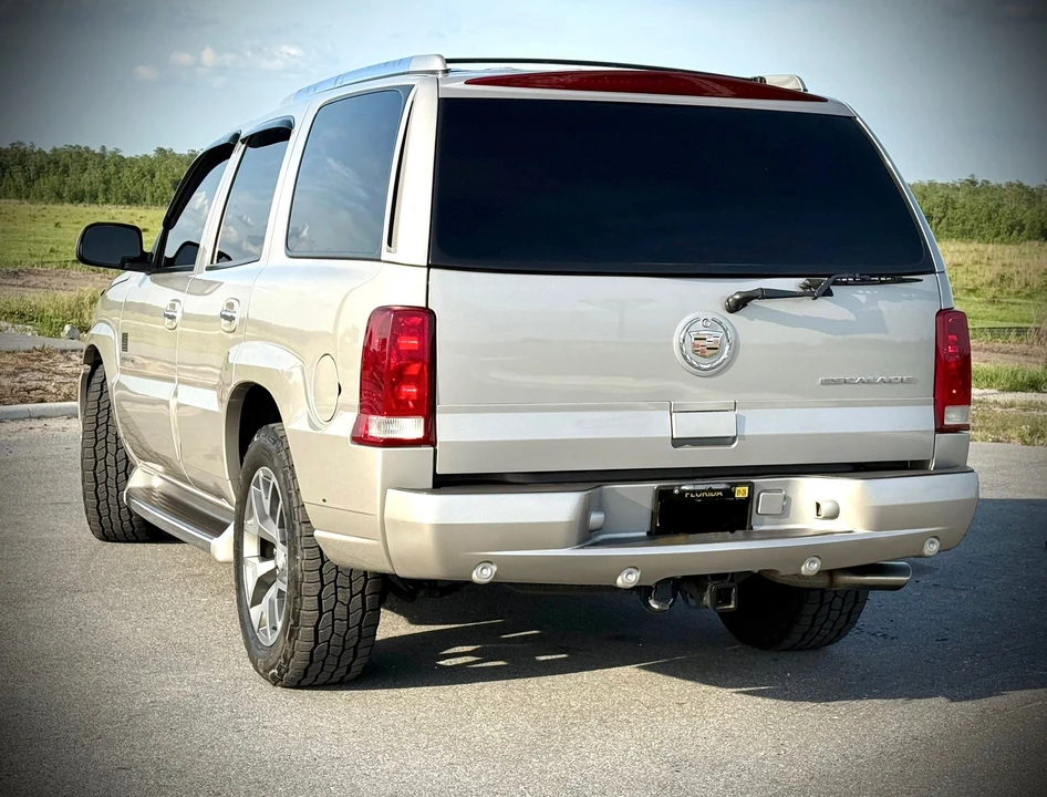 2004 Cadillac Escalade & EXT 2nd Gen - Image 31 of 31