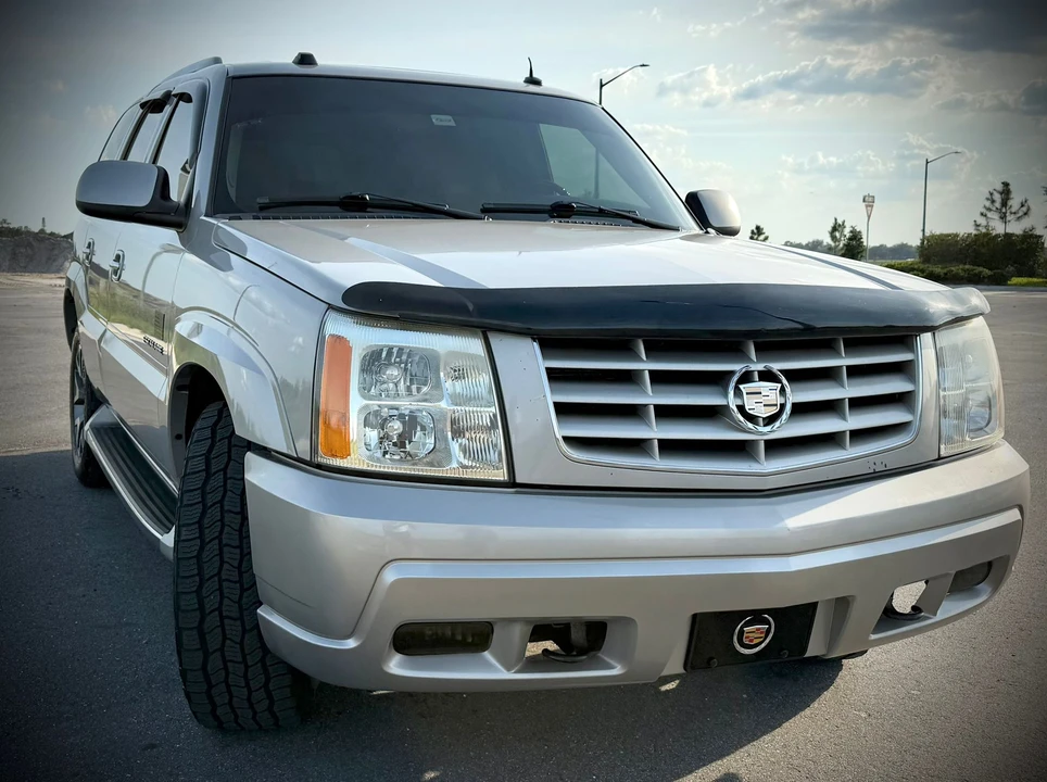 2004 Cadillac Escalade & EXT 2nd Gen - Image 25 of 31