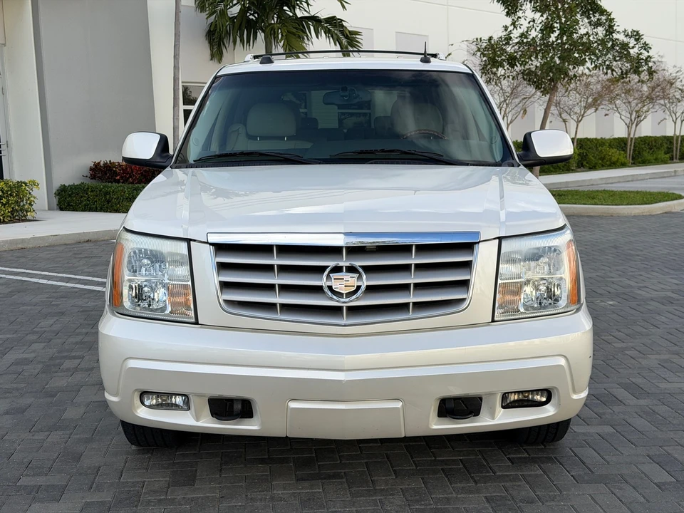 2004 Cadillac Escalade & EXT 2nd Gen - Image 8 of 21