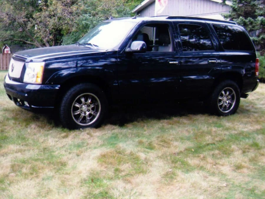2004 Cadillac Escalade & EXT 2nd Gen - Image 2 of 4