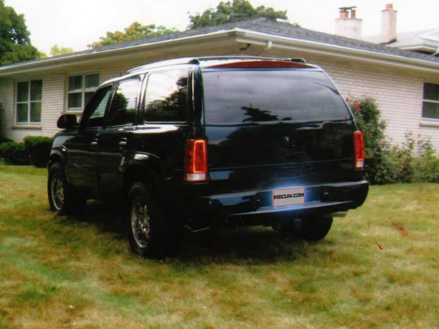 2004 Cadillac Escalade & EXT 2nd Gen - Image 3 of 4