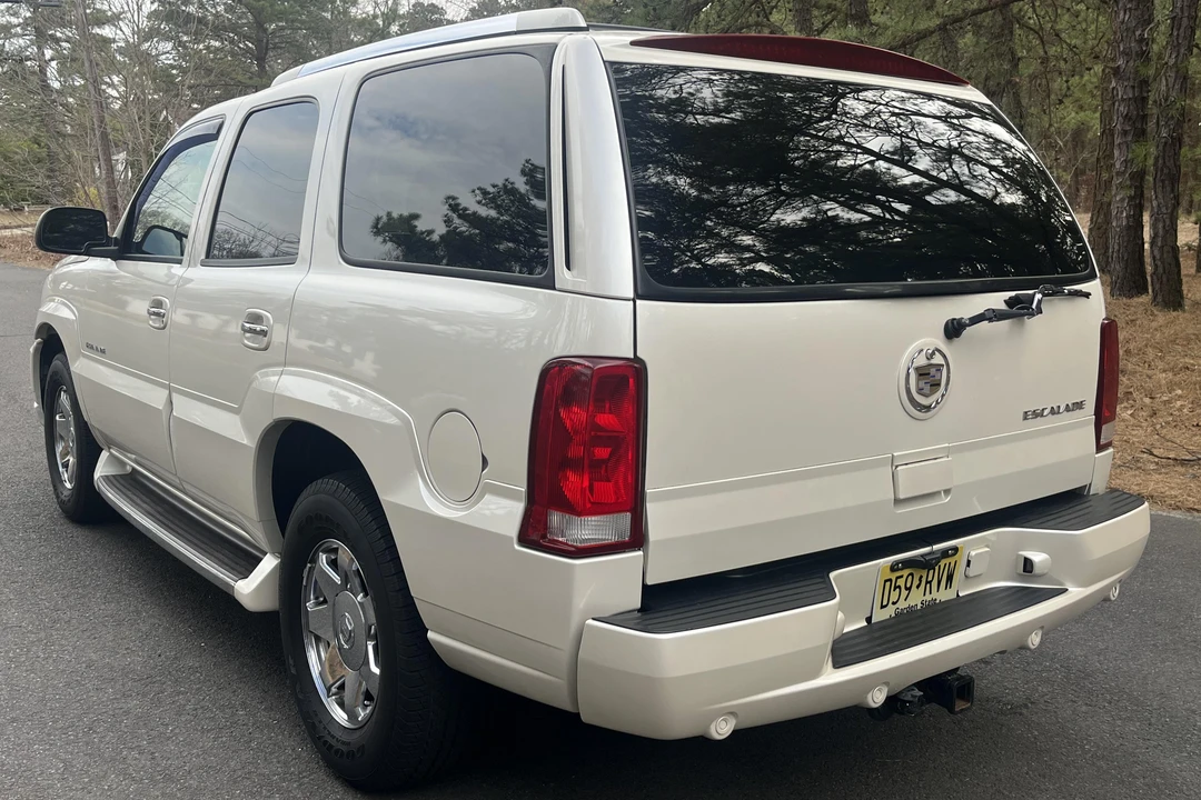 2004 Cadillac Escalade & EXT 2nd Gen - Image 4 of 5