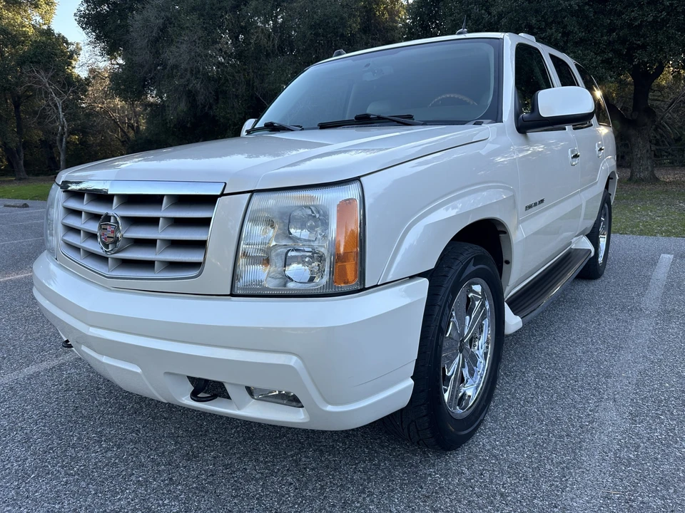2004 Cadillac Escalade & EXT 2nd Gen - Image 13 of 31