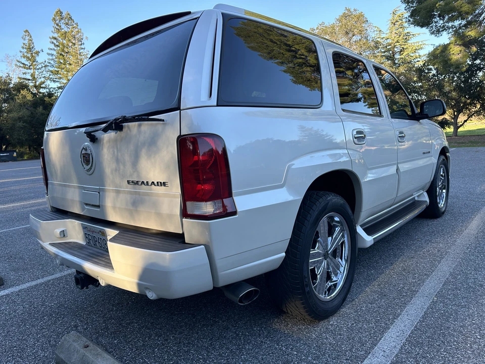2004 Cadillac Escalade & EXT 2nd Gen - Image 11 of 31