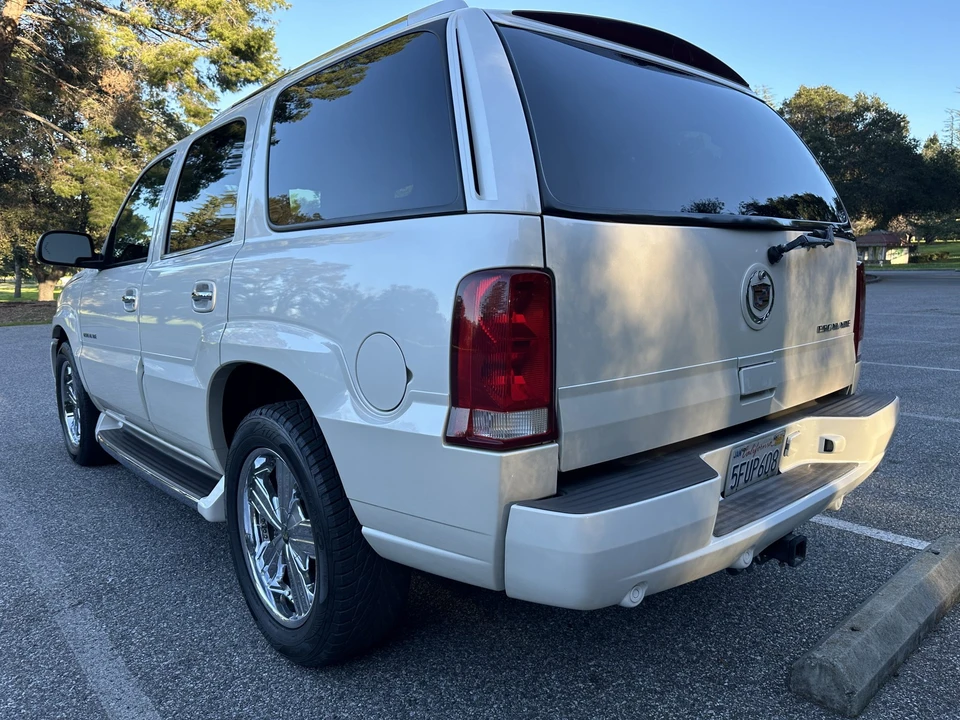 2004 Cadillac Escalade & EXT 2nd Gen - Image 10 of 31