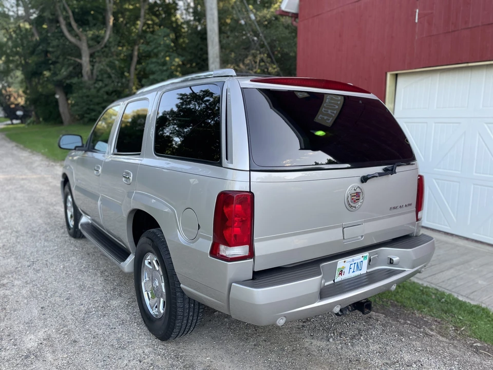 2004 Cadillac Escalade & EXT 2nd Gen - Image 25 of 31