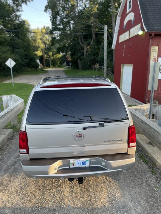 2004 Cadillac Escalade & EXT 2nd Gen - Image 16 of 31